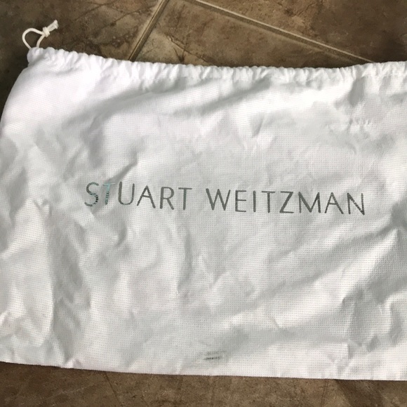 Stuart Weitzman - Picture 4 of 4
